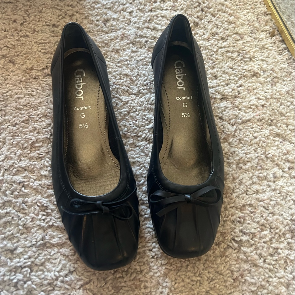Gabor Leather Ballerina Flats size 7.5
